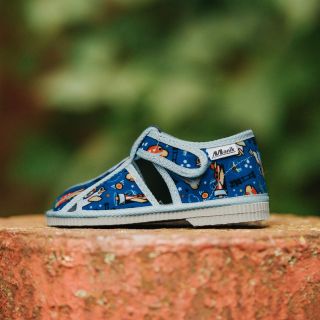 Ahojte! 👋 Dovoľte nám, aby sme sa Vám predstavili. Sme Manikobuv.sk a sme hrdá, malá rodinná spoločnosť so sídlom na...